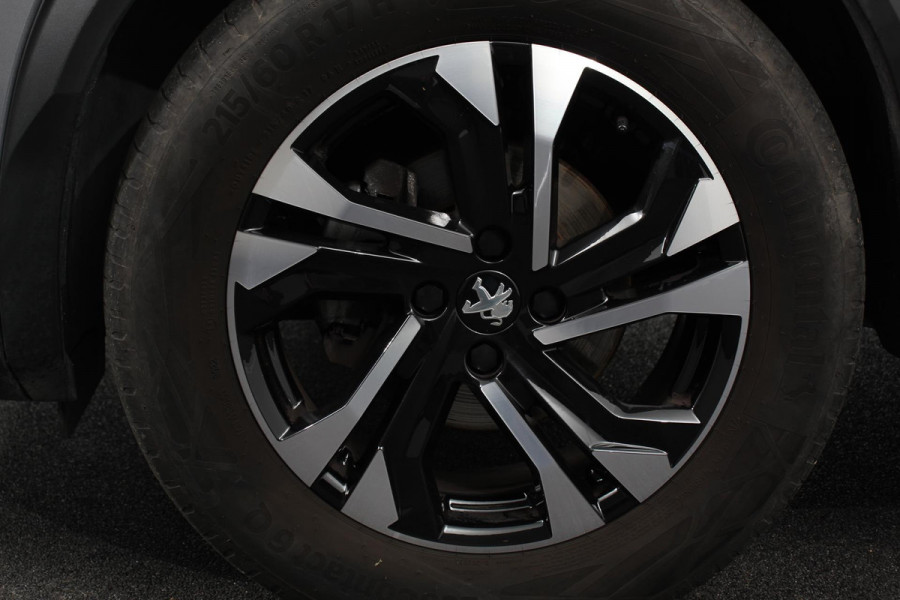Peugeot 2008 1.2 PureTech 130pk Allure | DEMO ! | | Navigatie | Apple Carplay/Android Auto | Parkeersensor achter | Achteruitrijcamera | Cruise Control | Climate Control | Ledverlichting | Getinte ramen