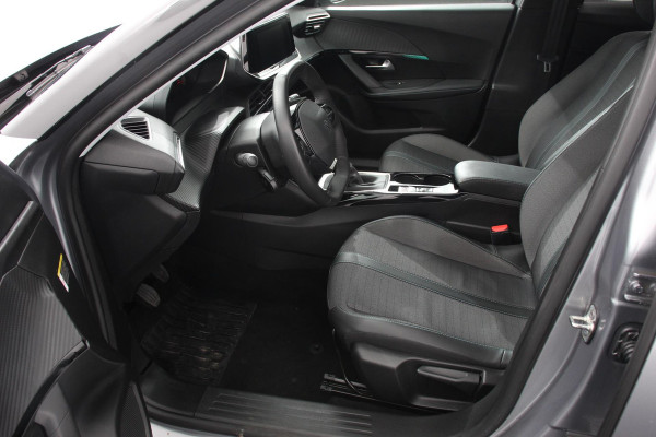 Peugeot 2008 1.2 PureTech 130pk Allure | DEMO ! | | Navigatie | Apple Carplay/Android Auto | Parkeersensor achter | Achteruitrijcamera | Cruise Control | Climate Control | Ledverlichting | Getinte ramen