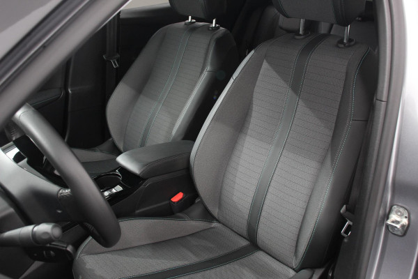 Peugeot 2008 1.2 PureTech 130pk Allure | DEMO ! | | Navigatie | Apple Carplay/Android Auto | Parkeersensor achter | Achteruitrijcamera | Cruise Control | Climate Control | Ledverlichting | Getinte ramen