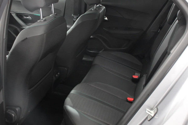 Peugeot 2008 1.2 PureTech 130pk Allure | DEMO ! | | Navigatie | Apple Carplay/Android Auto | Parkeersensor achter | Achteruitrijcamera | Cruise Control | Climate Control | Ledverlichting | Getinte ramen