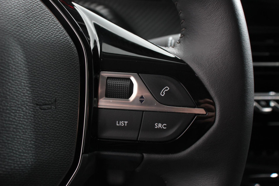 Peugeot 2008 1.2 PureTech 130pk Allure | DEMO ! | | Navigatie | Apple Carplay/Android Auto | Parkeersensor achter | Achteruitrijcamera | Cruise Control | Climate Control | Ledverlichting | Getinte ramen