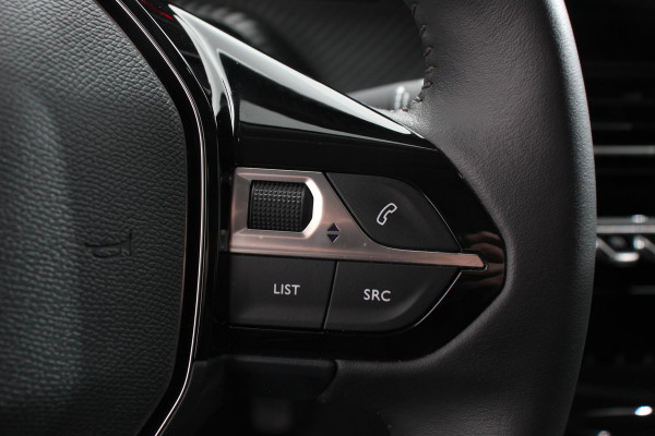 Peugeot 2008 1.2 PureTech 130pk Allure | DEMO ! | | Navigatie | Apple Carplay/Android Auto | Parkeersensor achter | Achteruitrijcamera | Cruise Control | Climate Control | Ledverlichting | Getinte ramen