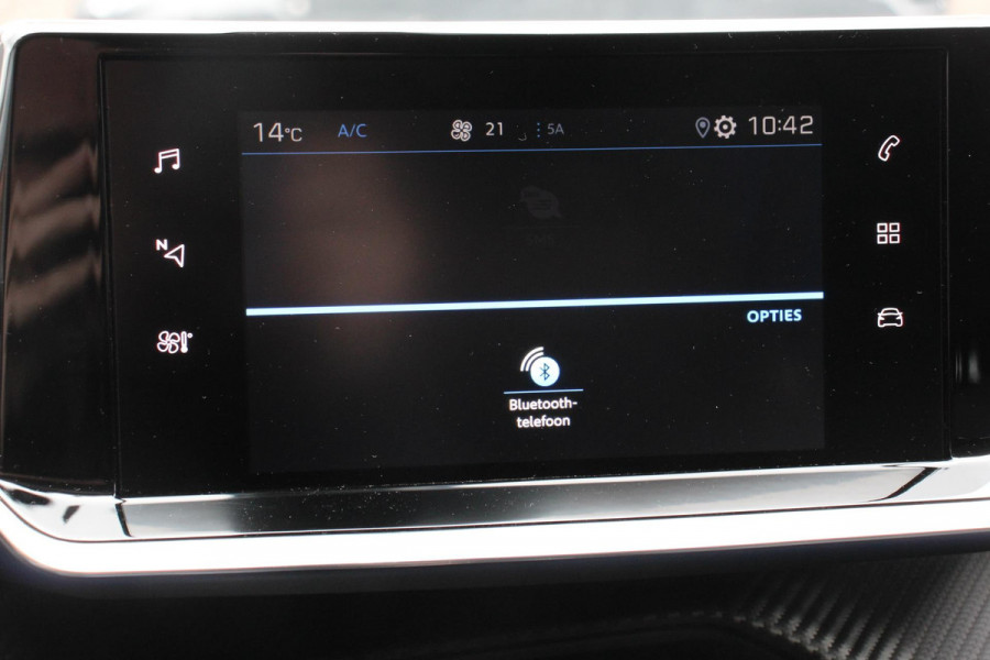 Peugeot 2008 1.2 PureTech 130pk Allure | DEMO ! | | Navigatie | Apple Carplay/Android Auto | Parkeersensor achter | Achteruitrijcamera | Cruise Control | Climate Control | Ledverlichting | Getinte ramen