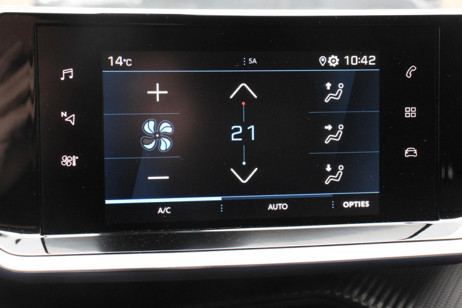 Peugeot 2008 1.2 PureTech 130pk Allure | DEMO ! | | Navigatie | Apple Carplay/Android Auto | Parkeersensor achter | Achteruitrijcamera | Cruise Control | Climate Control | Ledverlichting | Getinte ramen