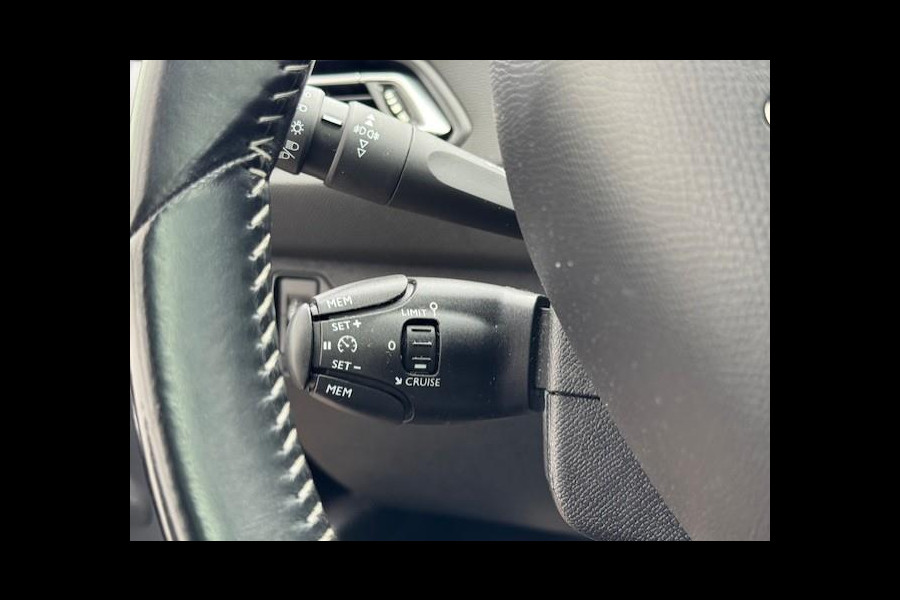 Peugeot 308 1.2 Style Allure -Automaat - LED- Nieuwe DB riem