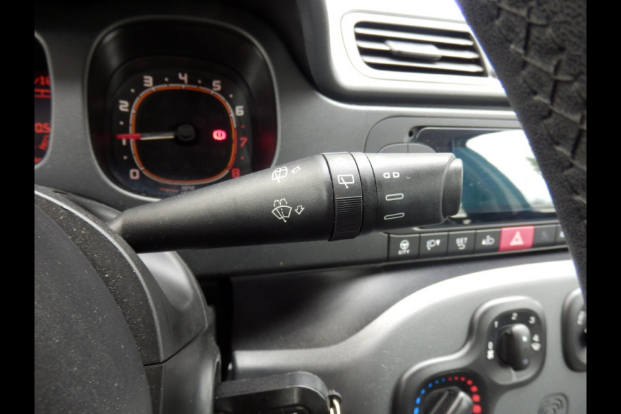 Fiat Panda 80 pk. Lounge I Automaat I Airco I 5 zitplaatsen I