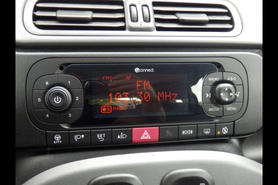 Fiat Panda 80 pk. Lounge I Automaat I Airco I 5 zitplaatsen I