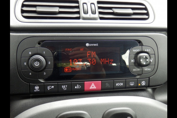 Fiat Panda 80 pk. Lounge I Automaat I Airco I 5 zitplaatsen I