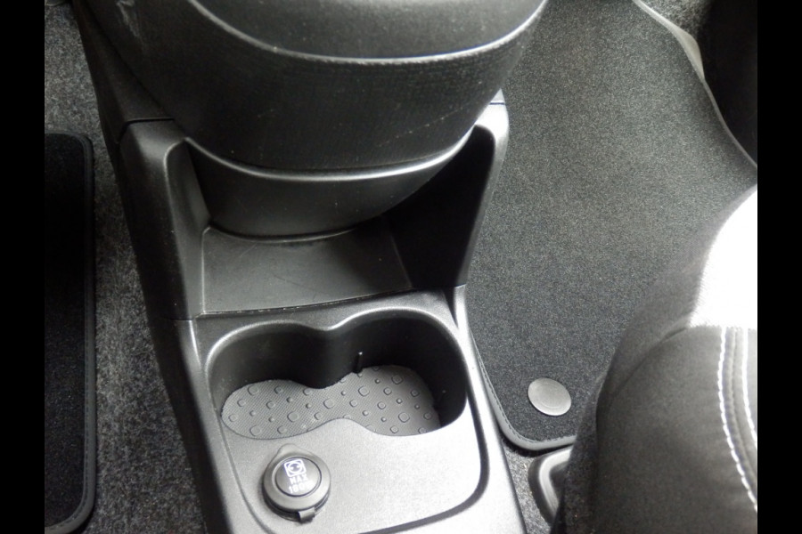Fiat Panda 80 pk. Lounge I Automaat I Airco I 5 zitplaatsen I