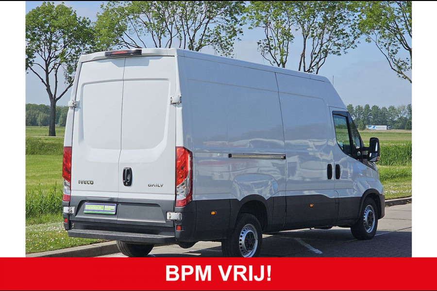 Iveco Daily 35S14V 2.3 410 L2H2, automaat, airco, navi, LED, camera