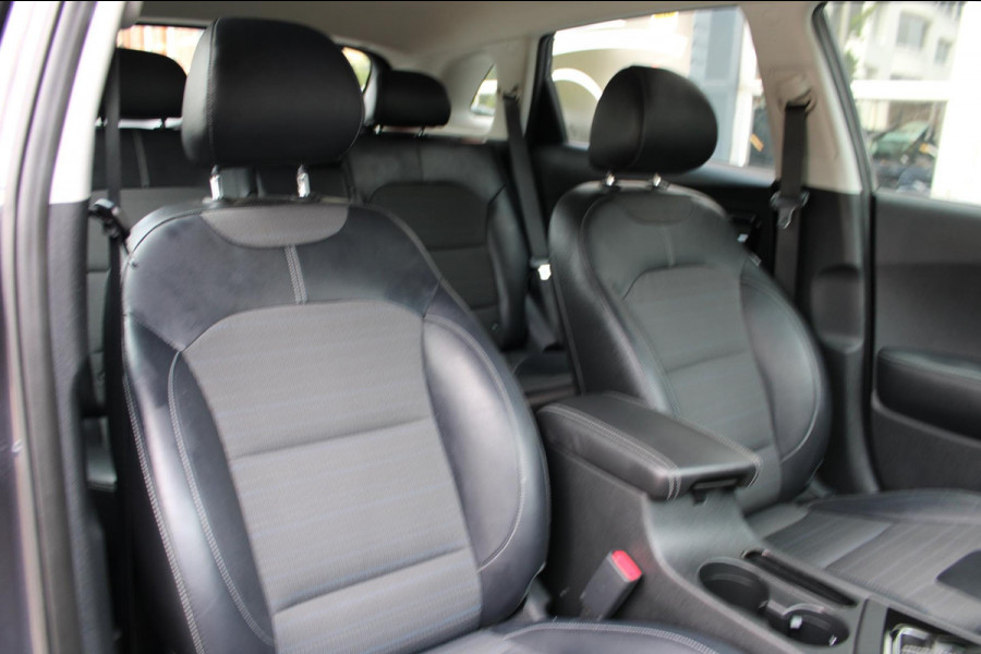 Kia Niro 1.6 GDi Hybrid DynamicLine Automaat Navi Camera Nap