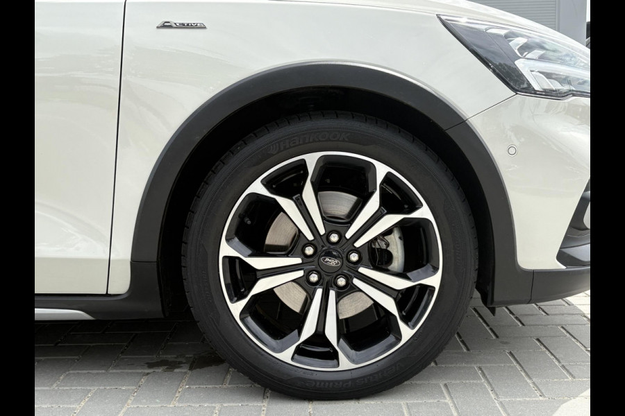 Ford Focus 1.0 EcoBoost Active Business 125pk | Winterpack | Adaptieve Cruise | Design Pack | Trekhaak | Zwart Dak | 18 inch Lichtmetaal | Full LED