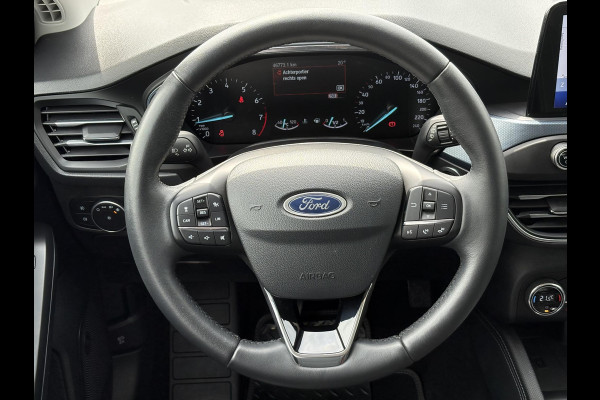 Ford Focus 1.0 EcoBoost Active Business 125pk | Winterpack | Adaptieve Cruise | Design Pack | Trekhaak | Zwart Dak | 18 inch Lichtmetaal | Full LED