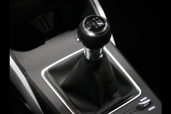Audi Q2 30 TFSI Pro Line [6-BAK, STOELVERWARMING, VOL LEDER, PDC ACHTER, BLUETOOTH, CRUISE, CLIMATE, NIEUWSTAAT]