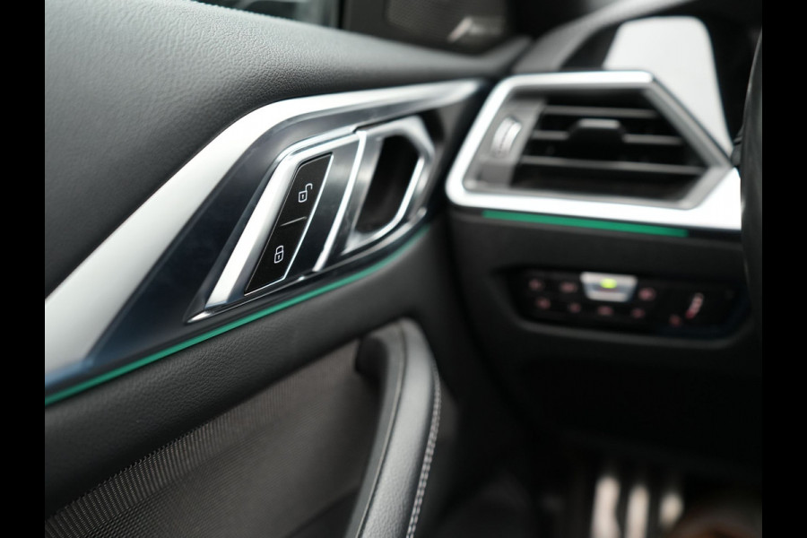 BMW 4 Serie Cabrio 420i M Sport Dealer O.H Sanremo Green | Lederen Sportstoelen Memory | Harman Kardon | Nekverwarming | 19"L.M | Apple Carplay | Trekhaak Afn. | Sfeerverlichting |