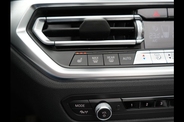 BMW 4 Serie Cabrio 420i M Sport Dealer O.H Sanremo Green | Lederen Sportstoelen Memory | Harman Kardon | Nekverwarming | 19"L.M | Apple Carplay | Trekhaak Afn. | Sfeerverlichting |