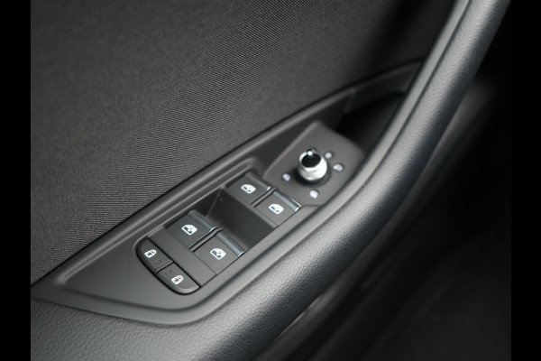 Audi A4 Avant 35 TFSI S Line 2.0 TFSI 150pk | Trekhaak af Fabriek | Adaptive Cruise | Apple Carplay | Sportstoelen Verwarmd | 18"L.M | BLIS | Virtual |