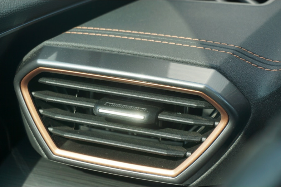 CUPRA Formentor PHEV AUTOMAAT ADAPTIVE | CARPLAY | STUURVERW. | KEYLESS | LED!
