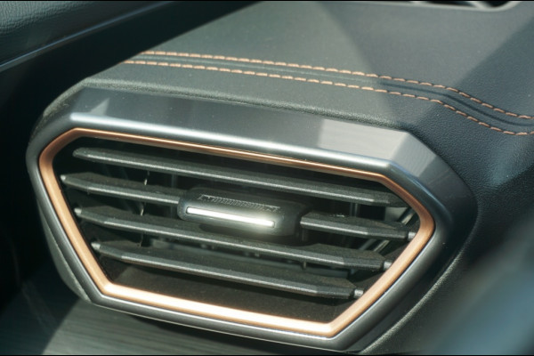 CUPRA Formentor PHEV AUTOMAAT ADAPTIVE | CARPLAY | STUURVERW. | KEYLESS | LED!
