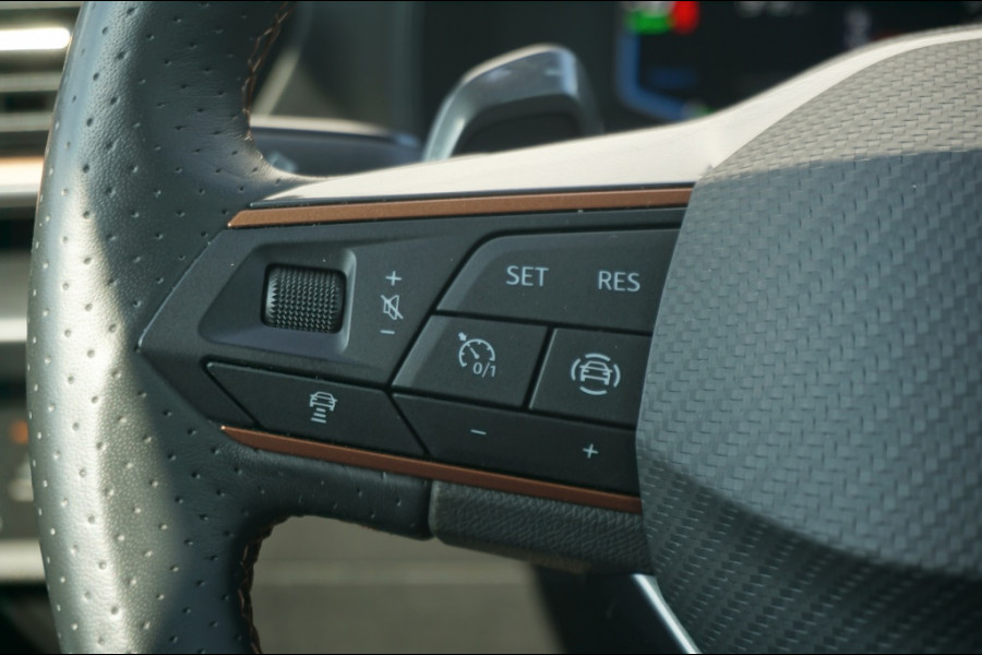 CUPRA Formentor PHEV AUTOMAAT ADAPTIVE | CARPLAY | STUURVERW. | KEYLESS | LED!