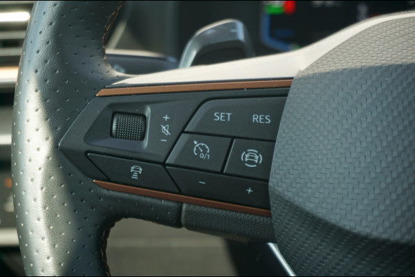 CUPRA Formentor PHEV AUTOMAAT ADAPTIVE | CARPLAY | STUURVERW. | KEYLESS | LED!