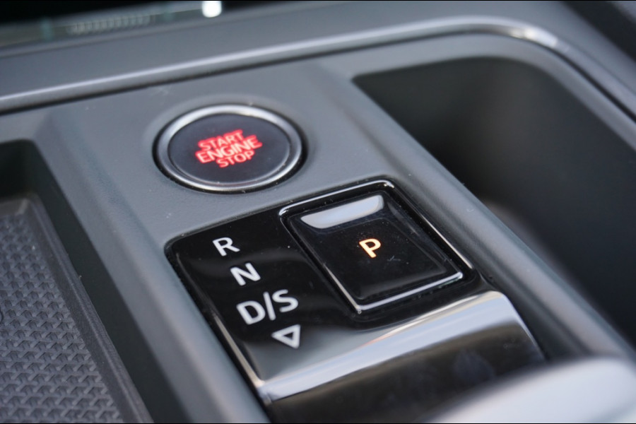 CUPRA Formentor PHEV AUTOMAAT ADAPTIVE | CARPLAY | STUURVERW. | KEYLESS | LED!