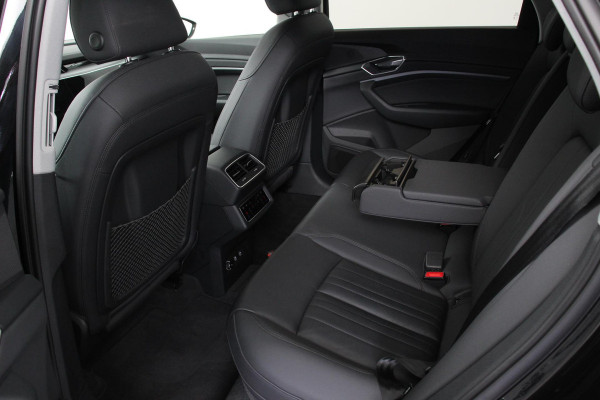 Audi e-tron 55 Quattro Advanced Tour Pack LED Matrix 20" PDC VA Camera Leder DAB+