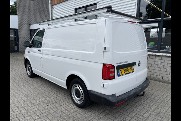 Volkswagen Transporter 2.0 TDI 102pk L1H1 Comfortline / bpm vrij / euro 6 diesel / prijs rijklaar € 16.950 ex btw / lease vanaf € 285 / Bott ingerichte laadruimte / airco / cruise / trekhaak 2200 kg !