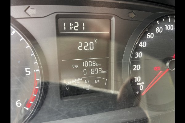 Volkswagen Transporter 2.0 TDI 102pk L1H1 Comfortline / bpm vrij / euro 6 diesel / prijs rijklaar € 16.950 ex btw / lease vanaf € 285 / Bott ingerichte laadruimte / airco / cruise / trekhaak 2200 kg !