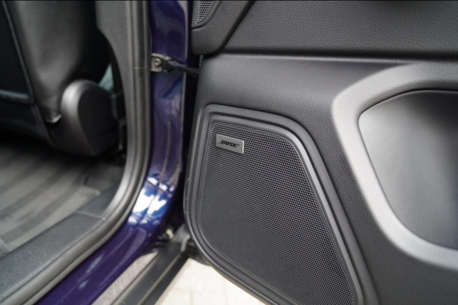 Porsche Macan 2.0 | Panorama | Bose Sound System | PASM | Sport Chrono | Stoelverwarming | Facelift | Comfortstoelen | Lane Assist