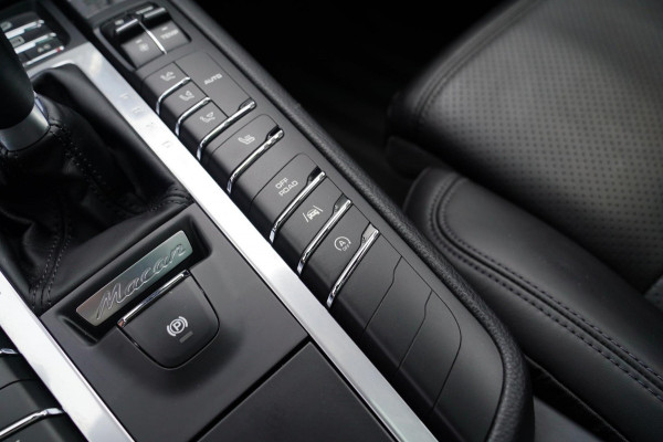 Porsche Macan 2.0 | Panorama | Bose Sound System | PASM | Sport Chrono | Stoelverwarming | Facelift | Comfortstoelen | Lane Assist