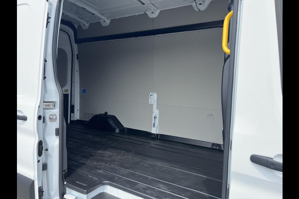 Ford E-Transit 350 L3H3 Trend 68 kWh Zuid | 184pk | Pro Power on board | Navigatie | Hoog Dak | Adaptieve Cruise | Digitale binnenspiegel | Keyless entry | Laadruimte bescherming | All season banden | Reservewiel | Perimetrisch alarm