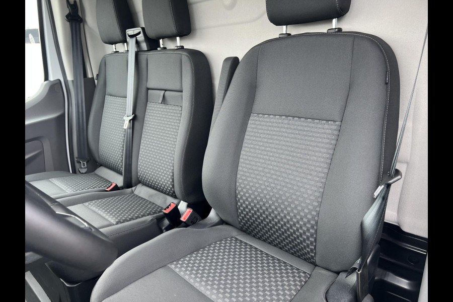 Ford E-Transit 350 L3H3 Trend 68 kWh Zuid | 184pk | Pro Power on board | Navigatie | Hoog Dak | Adaptieve Cruise | Digitale binnenspiegel | Keyless entry | Laadruimte bescherming | All season banden | Reservewiel | Perimetrisch alarm