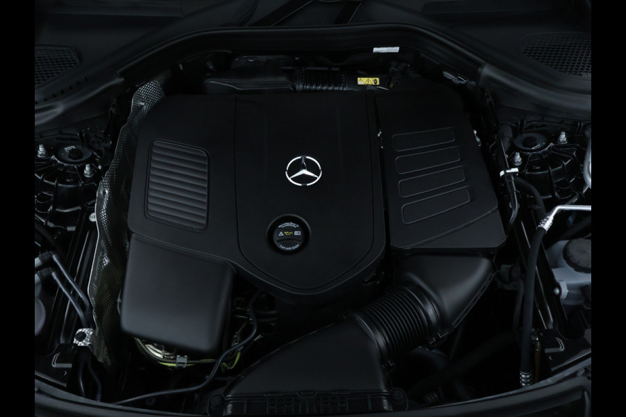 Mercedes-Benz GLC 300e 4MATIC Sport Edition | Trekhaak | Rijassistentiepakket Plus | Nightpakket | AMG Premium Plus | Parkeerpakket met 360°-camera | Winter pakket | KEYLESS GO-comfortpakket | Head-up display | DISTRONIC PLUS |
