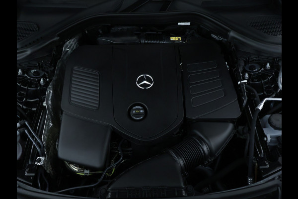Mercedes-Benz GLC 300e 4MATIC Sport Edition | Trekhaak | Rijassistentiepakket Plus | Nightpakket | AMG Premium Plus | Parkeerpakket met 360°-camera | Winter pakket | KEYLESS GO-comfortpakket | Head-up display | DISTRONIC PLUS |