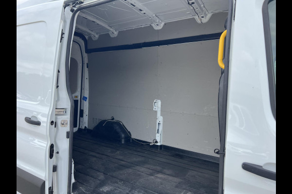Ford Transit 350 2.0 TDCI L3H2 Trend 170pk | Airco | Cruise control | Parkeersensoren