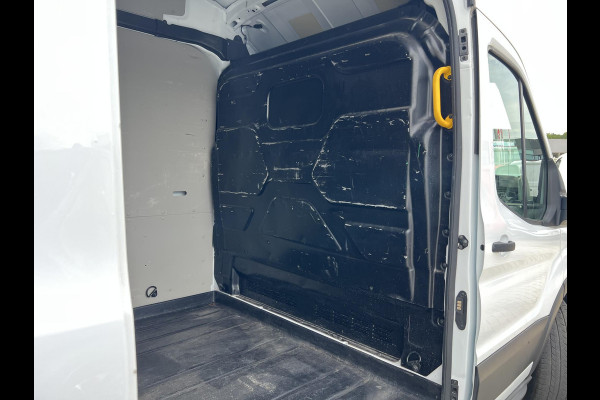 Ford Transit 350 2.0 TDCI L3H2 Trend 170pk | Airco | Cruise control | Parkeersensoren