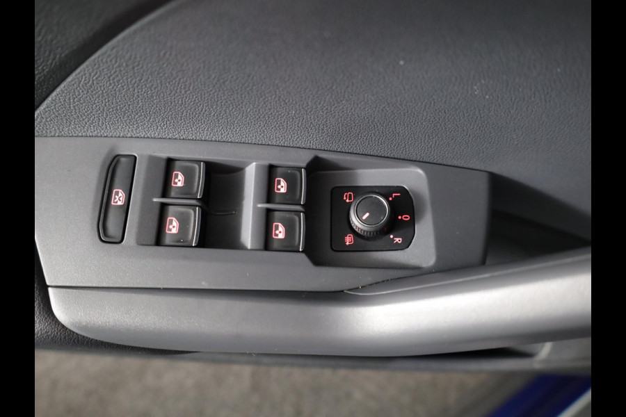 Volkswagen T-Cross 1.0 TSI Style 115pk DSG| verst. lendesteunen |dodehoek| 18'LM-velgen| camera| alarm