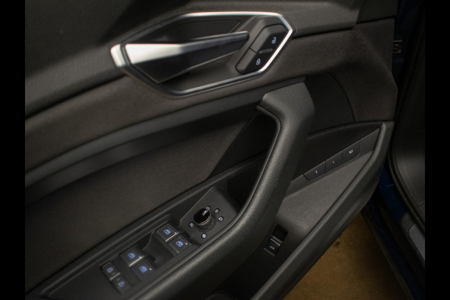 Audi e-tron E-tron 50 quattro Launch Sport (APPLE CARPLAY,LED,XENON,MEMORY,PDC,DIGITALE DASH,GETINT,NETTESTAAT)