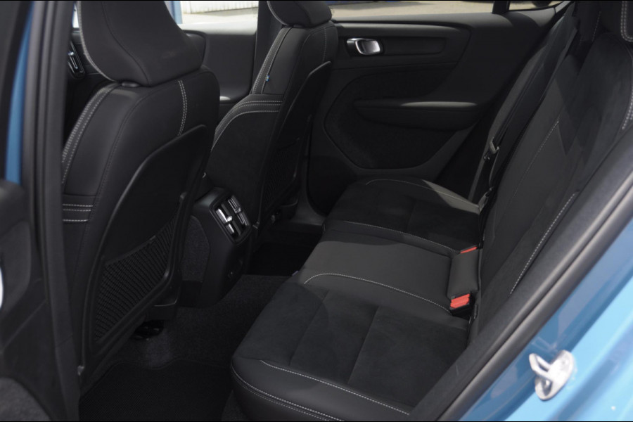 Volvo C40 Single Motor Extended Range Ultimate 82 kWh / Adaptieve cruise control / Parkeersensoren met 360 camera / Apple carplay / Keyless entry / Elektrische achterklep / Stoel - en stuurwielverwarming / Elektrische stoelen met geheugen / Harman Kardon audio