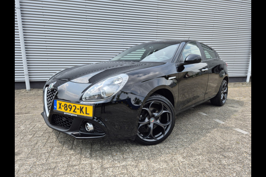 Alfa Romeo Giulietta 1.4 Turbo airco,cruisecontrol,navigatie,parkeersensoren,