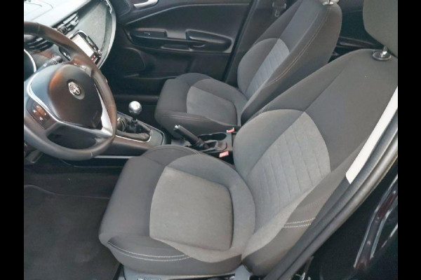 Alfa Romeo Giulietta 1.4 Turbo airco,cruisecontrol,navigatie,parkeersensoren,