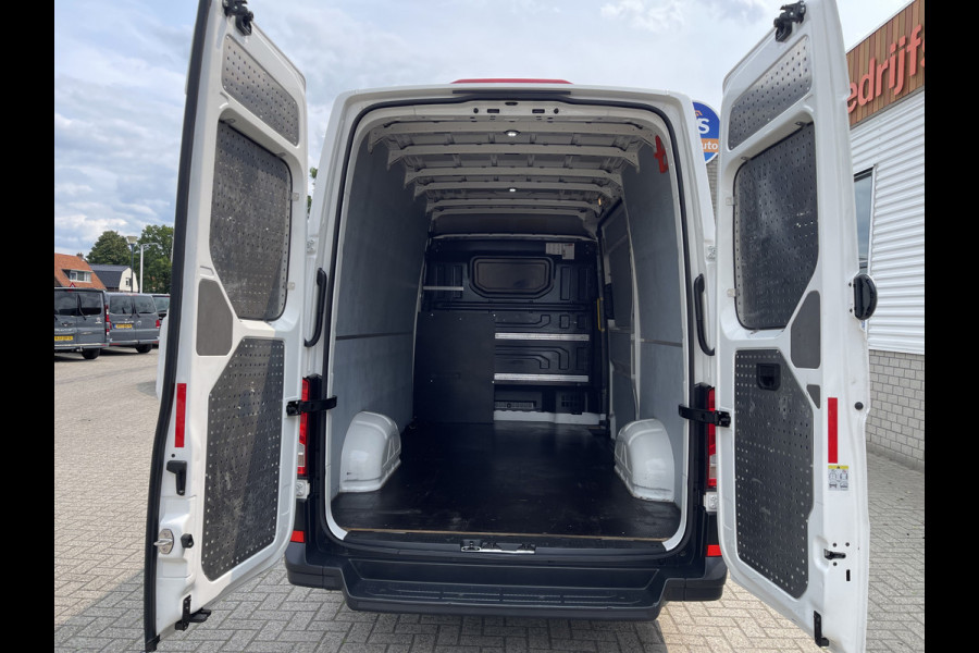 Volkswagen Crafter 35 2.0 TDI 140pk L3H3 ( voorheen L2H2 ) Comfortline / vaste prijs rijklaar € 20.950 ex btw / bpm vrij / euro 6 diesel / airco / cruise / geveerde chauffeurs stoel / nette bus !