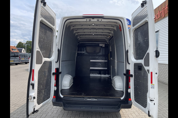Volkswagen Crafter 35 2.0 TDI 140pk L3H3 ( voorheen L2H2 ) Comfortline / vaste prijs rijklaar € 20.950 ex btw / bpm vrij / euro 6 diesel / airco / cruise / geveerde chauffeurs stoel / nette bus !