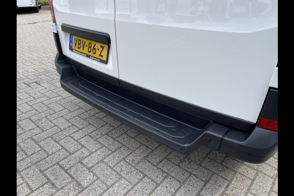 Volkswagen Crafter 35 2.0 TDI 140pk L3H3 ( voorheen L2H2 ) Comfortline / vaste prijs rijklaar € 20.950 ex btw / bpm vrij / euro 6 diesel / airco / cruise / geveerde chauffeurs stoel / nette bus !