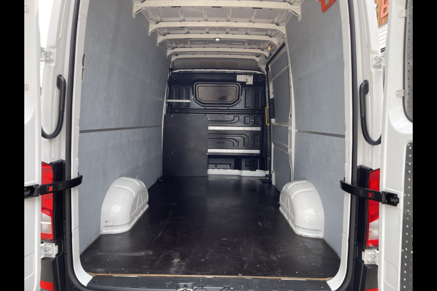 Volkswagen Crafter 35 2.0 TDI 140pk L3H3 ( voorheen L2H2 ) Comfortline / vaste prijs rijklaar € 20.950 ex btw / bpm vrij / euro 6 diesel / airco / cruise / geveerde chauffeurs stoel / nette bus !