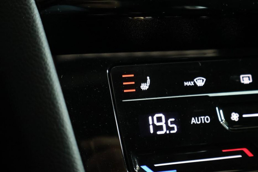 Volkswagen Arteon 1.4 TSI eHybrid R-Line Business+ LEDEREN SPORTSTOELEN/PANORAMADAK/CAMERA/19" VELGEN