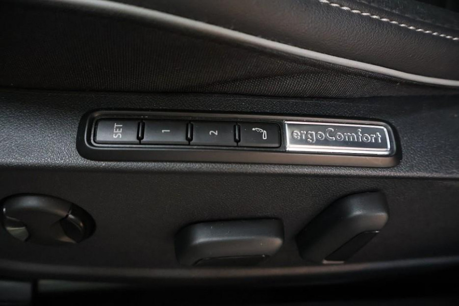 Volkswagen Arteon 1.4 TSI eHybrid R-Line Business+ LEDEREN SPORTSTOELEN/PANORAMADAK/CAMERA/19" VELGEN