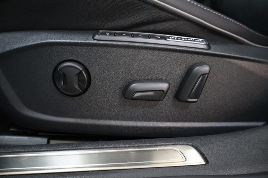Volkswagen Arteon 1.4 TSI eHybrid R-Line Business+ LEDEREN SPORTSTOELEN/PANORAMADAK/CAMERA/19" VELGEN