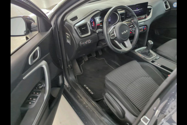 Kia Ceed Sportswagon 1.0 T-GDi DynamicLine NL AUTO | CAMERA | NAVI | VELGEN ! 2DE PINKSTERDAG GEOPEND VAN 10:00 UUR T/M 17:00 UUR
